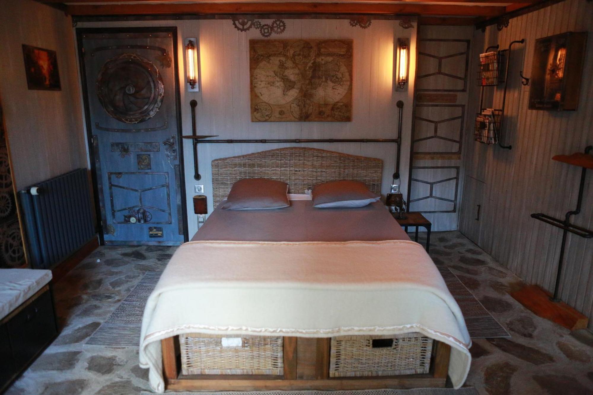Chambre Steampunk Jules Vernes Bosbonparent Ngoại thất bức ảnh